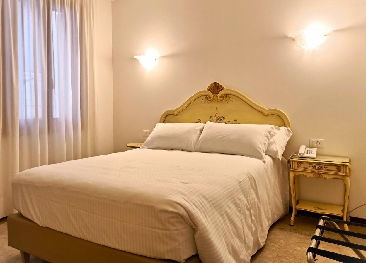 Hotel Guerrini Venice Exterior photo