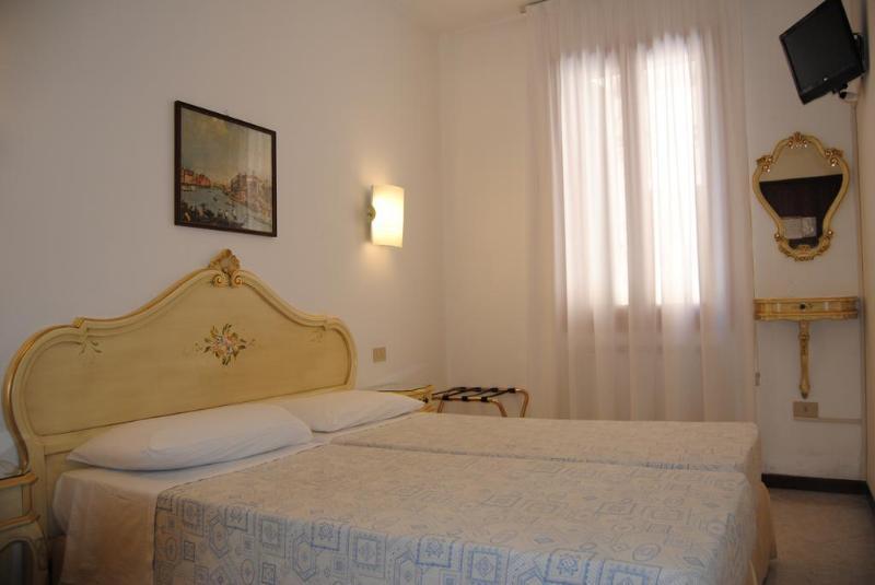 Hotel Guerrini Venice Exterior photo